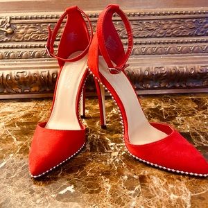 Shoe Dazzle 5 inches heels